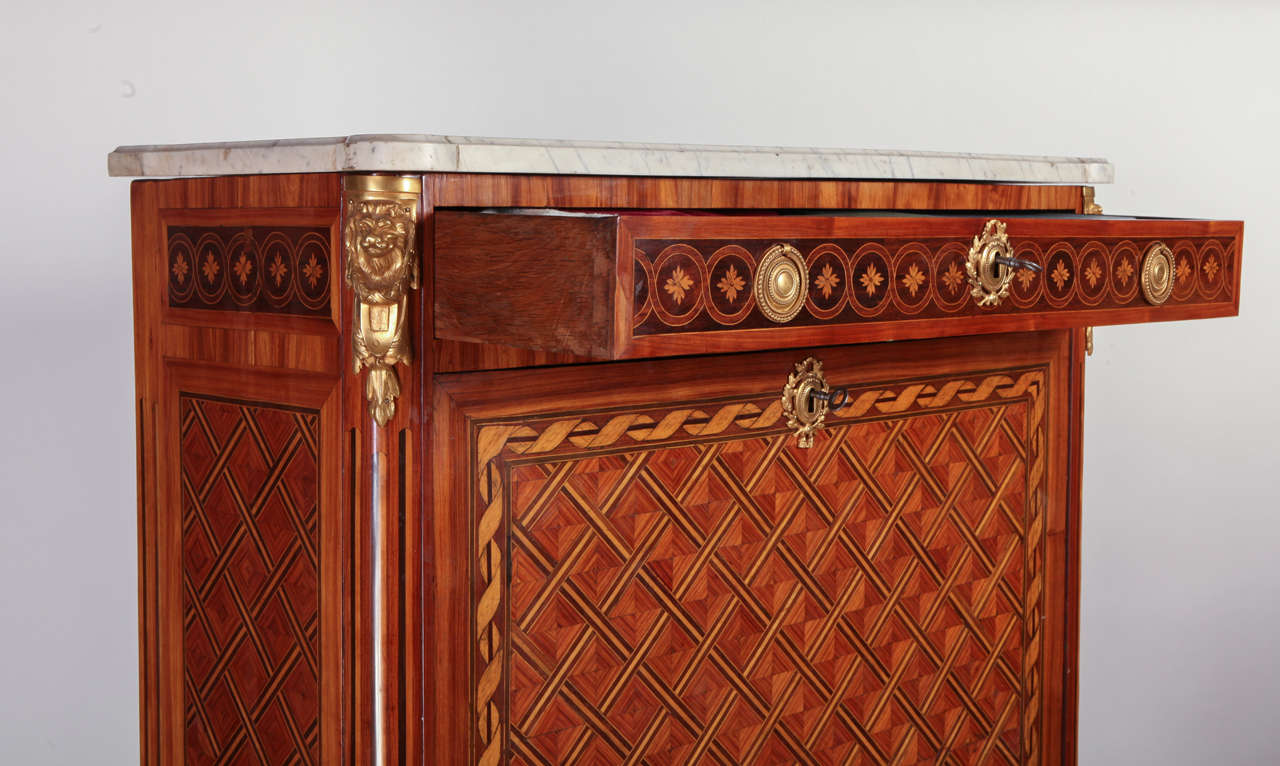 Fino Marqueterie Secretaire Abattant Francés Montado en Ormolu en Bueno estado para la venta en Rome, IT